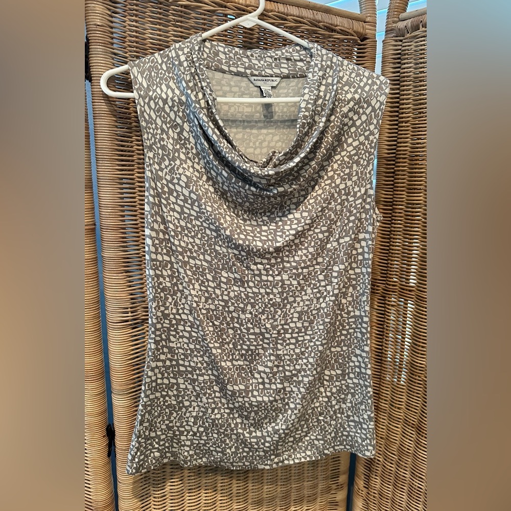 Cream, grey and tan scoop necked tank - EUC